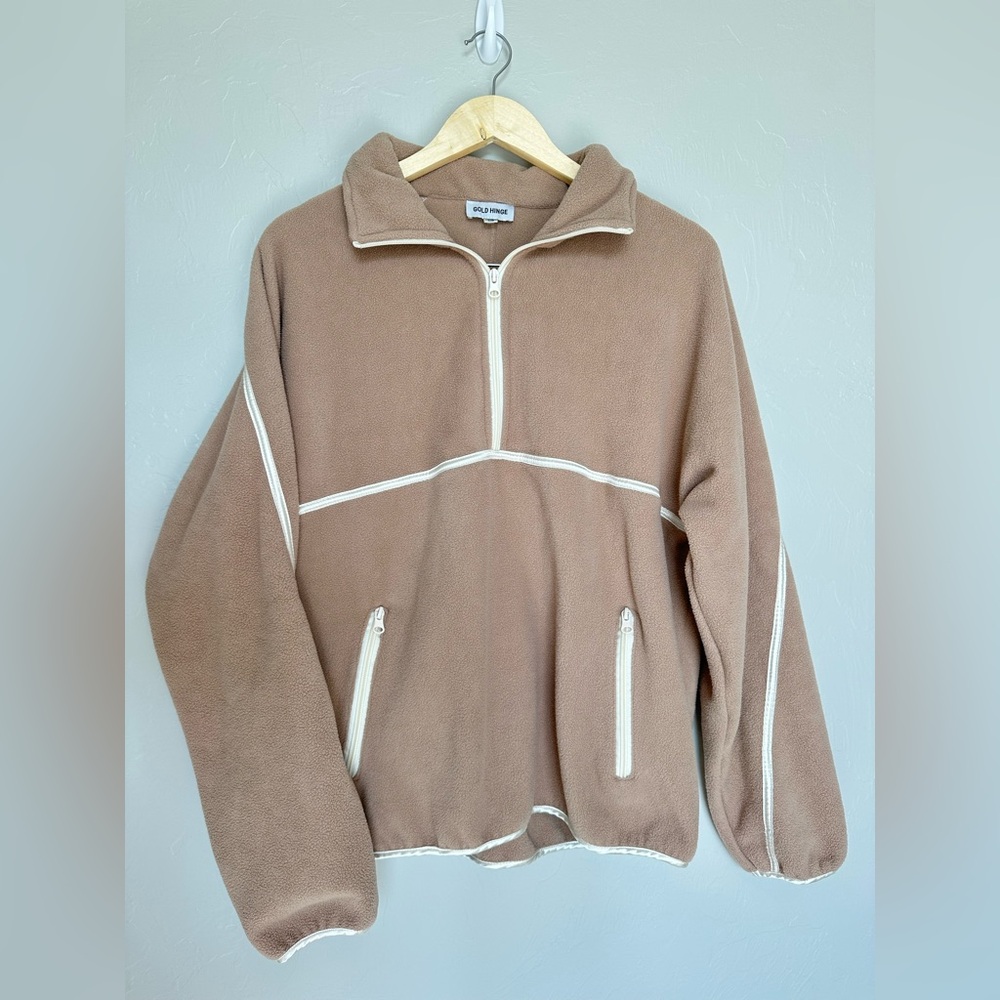 Gold Hinge Minimalistic Brushed Fleece